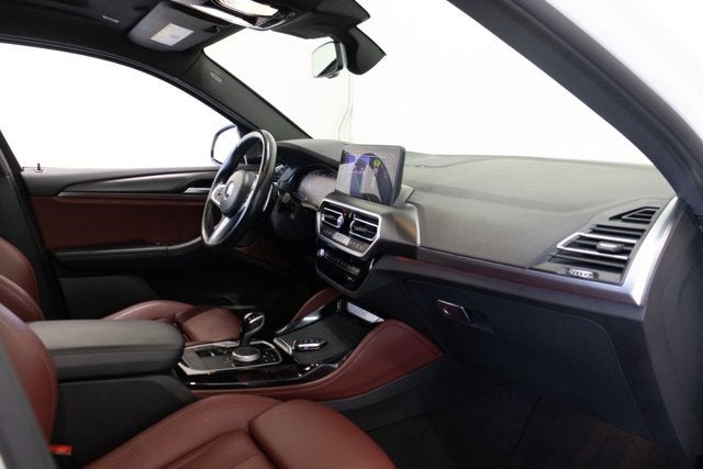 2023 BMW X4 xDrive30i