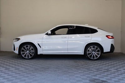2023 BMW X4 xDrive30i