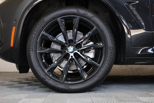 2024 BMW X4 xDrive30i