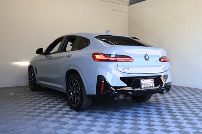 2025 BMW X4 xDrive30i