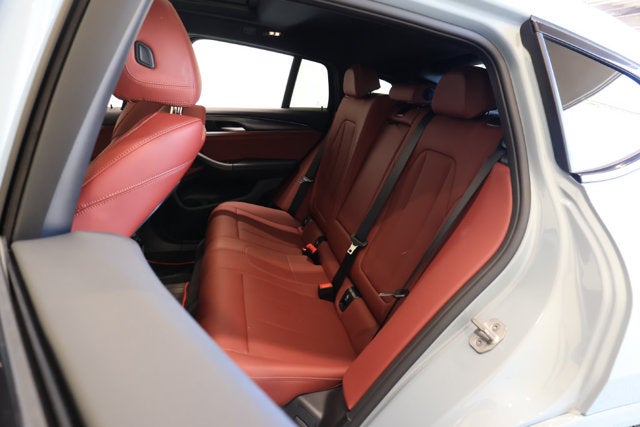 2025 BMW X4 xDrive30i