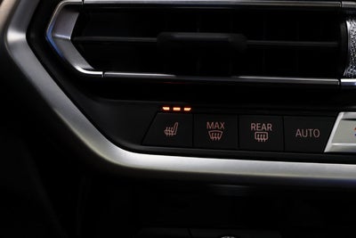 2025 BMW X4 xDrive30i