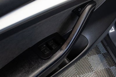 2022 Tesla Model 3 Base