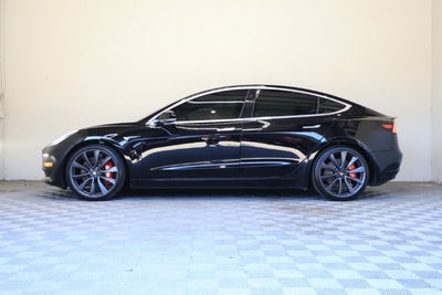 2020 Tesla Model 3 Performance