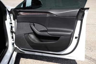 2022 Tesla Model S Base