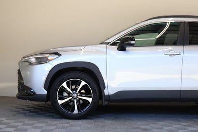 2025 Toyota Corolla Cross Hybrid XSE