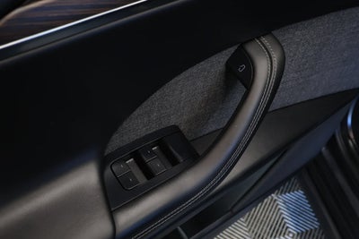 2026 Tesla Model X Base