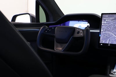 2022 Tesla Model X Plaid