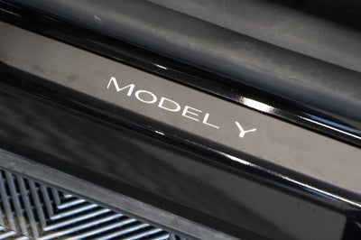 2025 Tesla Model Y Long Range