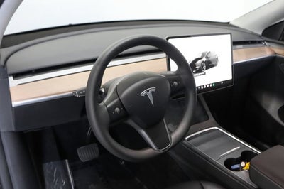 2025 Tesla Model Y Long Range