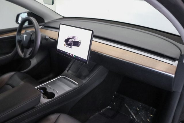 2025 Tesla Model Y Long Range