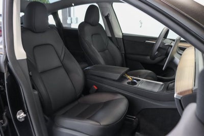 2025 Tesla Model Y Long Range