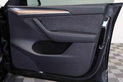 2025 Tesla Model Y Long Range