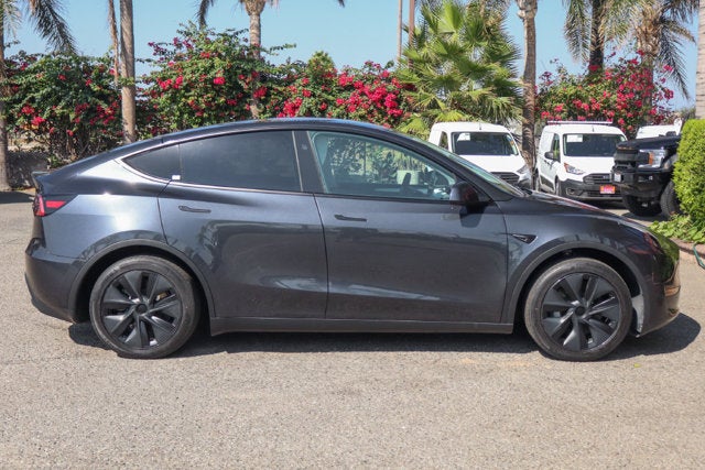 2025 Tesla Model Y Long Range