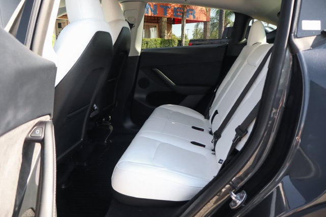 2025 Tesla Model Y Long Range