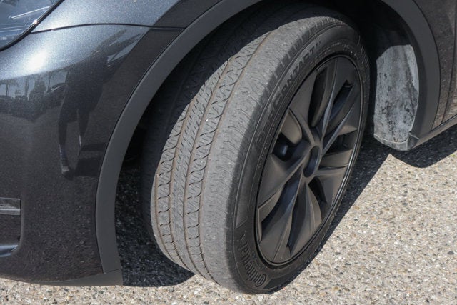 2025 Tesla Model Y Long Range