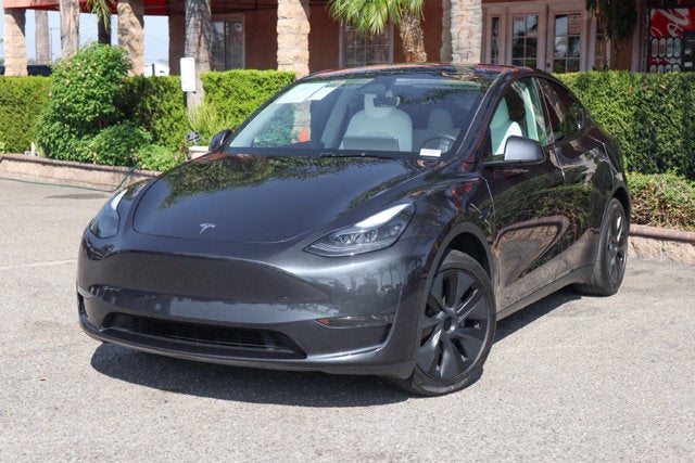 2025 Tesla Model Y Long Range