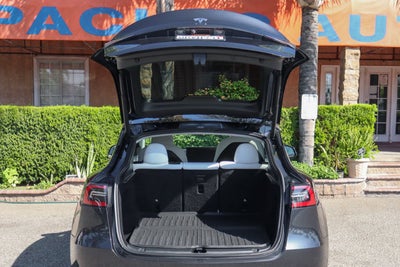 2025 Tesla Model Y Long Range