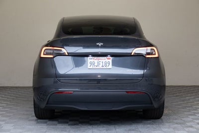 2024 Tesla Model Y Long Range