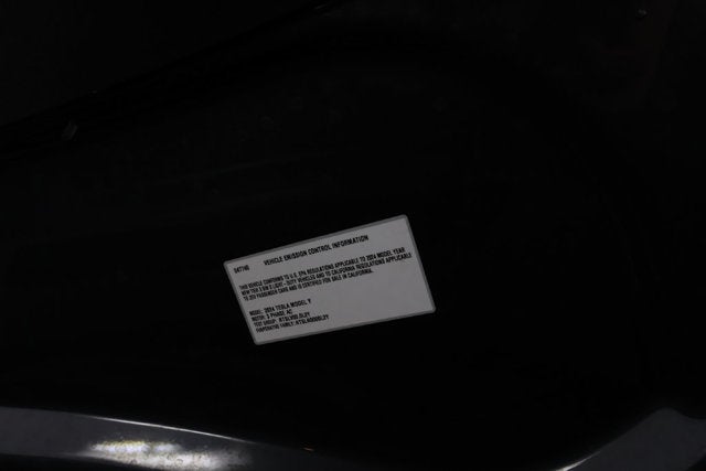 2024 Tesla Model Y Performance