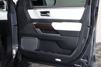 2024 Toyota Sequoia Capstone