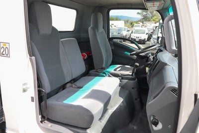 2022 Isuzu NPR XD