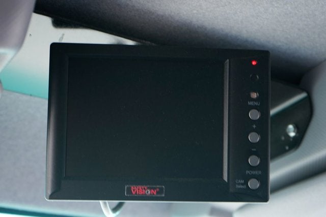 2019 Isuzu NRR Base