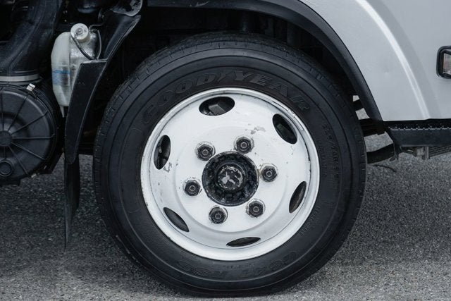 2019 Isuzu NRR Base