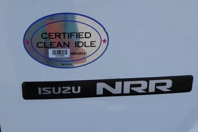 2022 Isuzu NPR Base