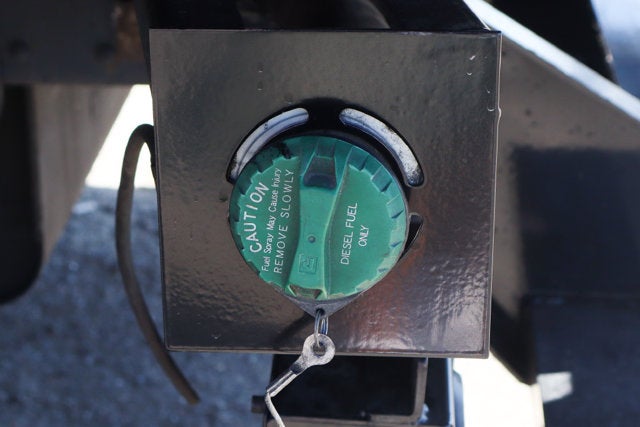 2018 Isuzu NRR Base