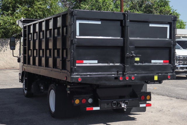 2018 Isuzu NRR Base