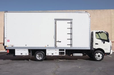 2017 Hino Hino 195 Base