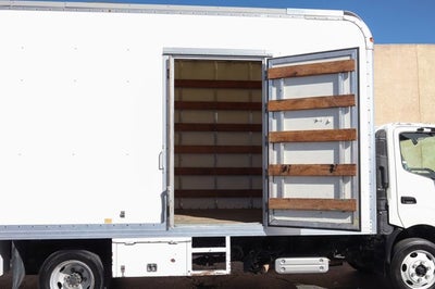 2017 Hino Hino 195 Base