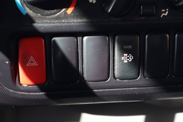 2017 Hino Hino 195 Base