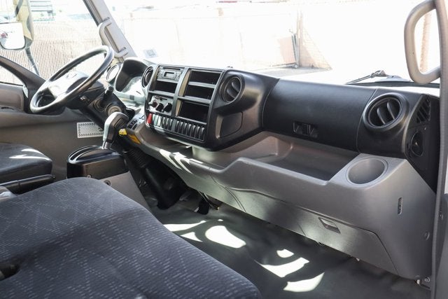 2017 Hino Hino 195 Base