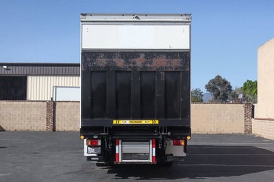 2017 Hino Hino 195 Base