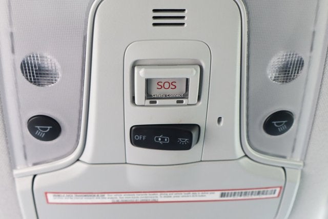 2020 Toyota Prius LE