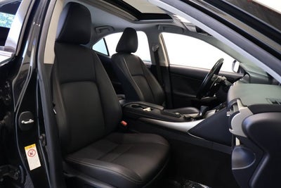 2018 Lexus IS 300