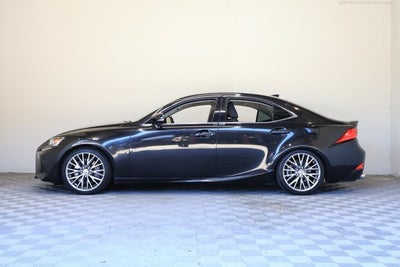 2018 Lexus IS 300