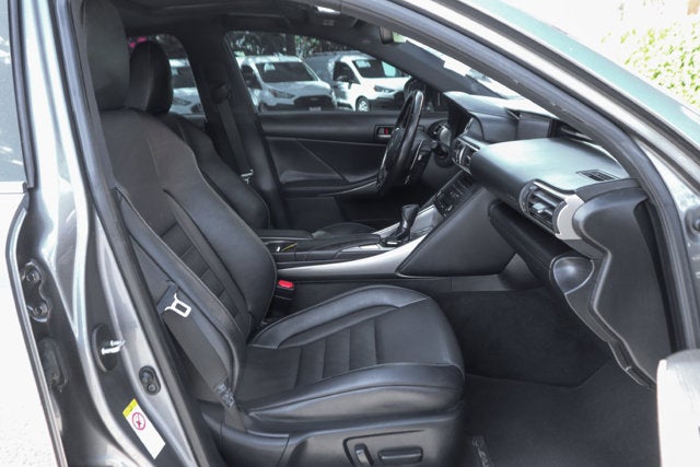 2019 Lexus IS 300