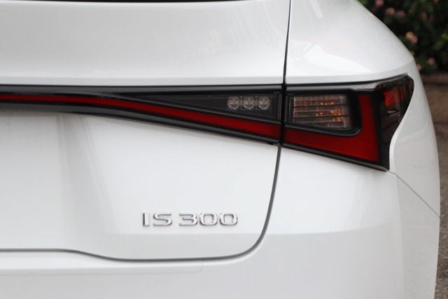 2024 Lexus IS 300