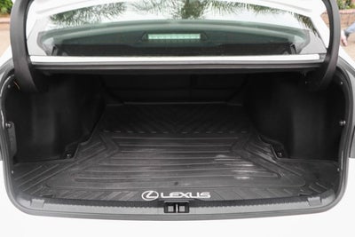 2024 Lexus IS 300