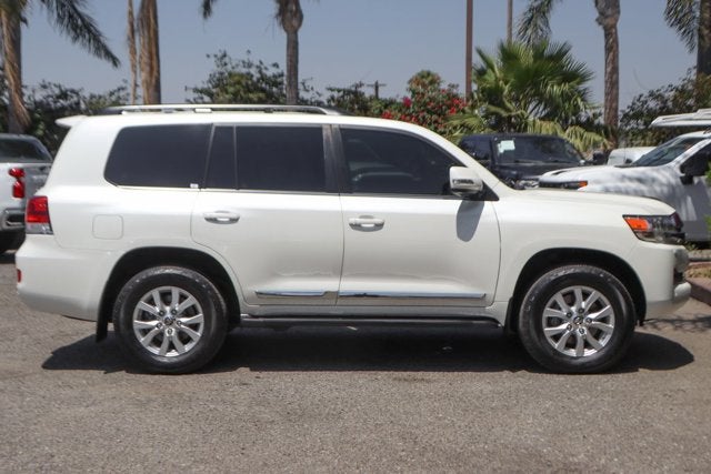 2018 Toyota Land Cruiser Base