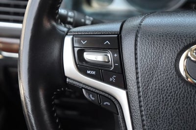 2018 Toyota Land Cruiser Base