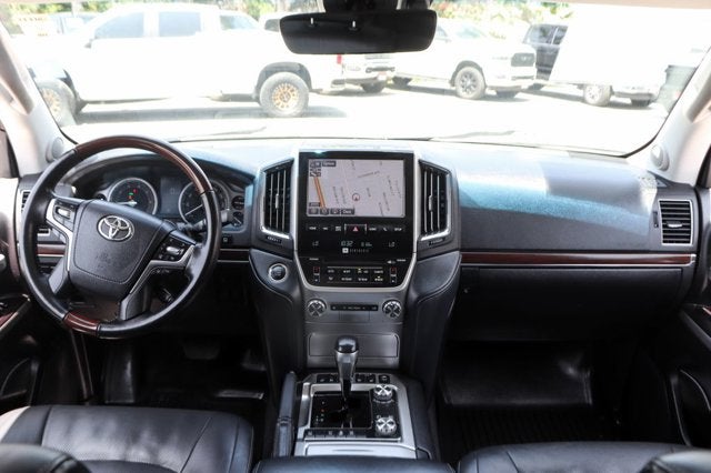 2018 Toyota Land Cruiser Base