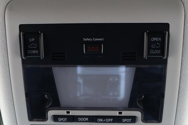 2018 Toyota Land Cruiser Base
