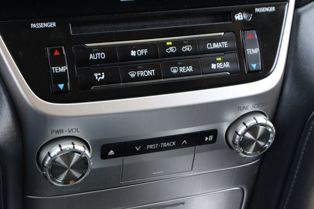 2018 Toyota Land Cruiser Base