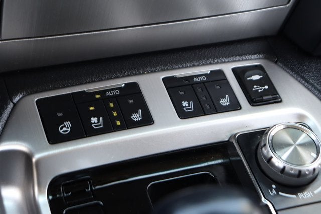 2018 Toyota Land Cruiser Base