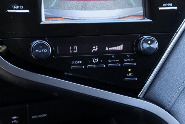 2018 Toyota Camry SE