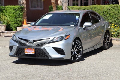 2018 Toyota Camry SE